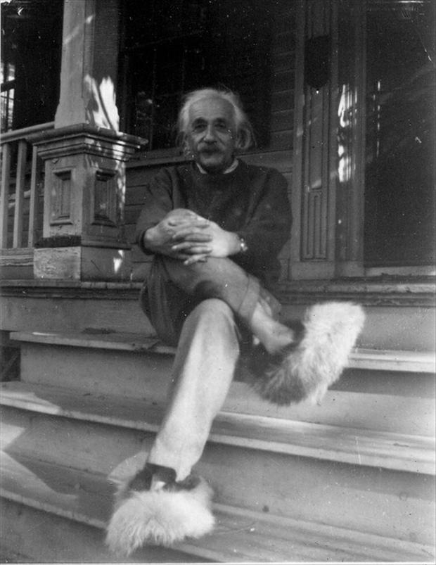Albert Einstein in fuzzy slippers