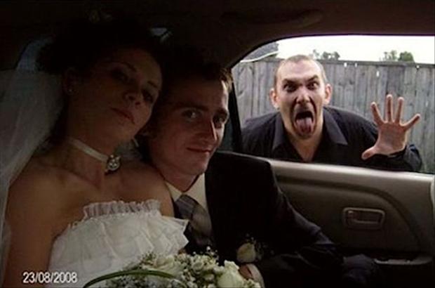 wedding photobombs (2)