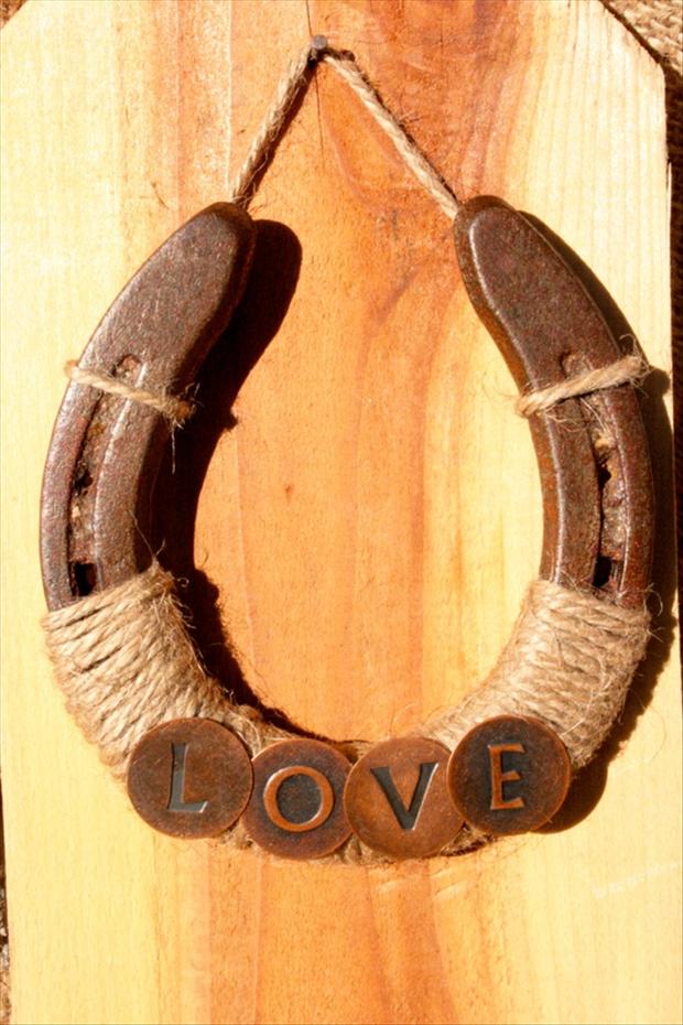 fun crafts with horse shoes