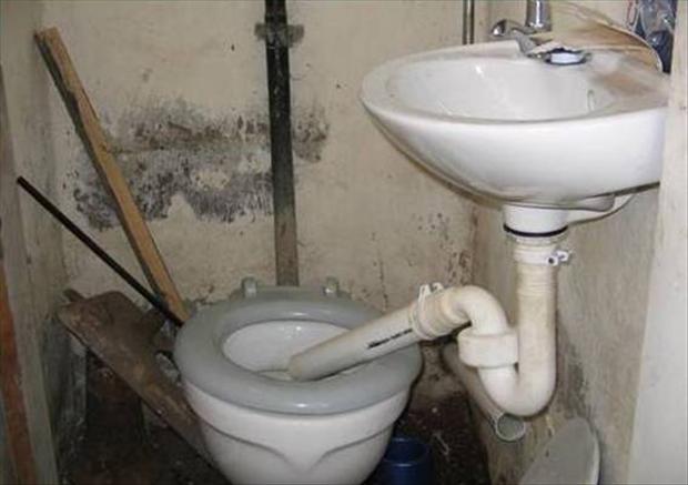 funny plumber, bathroom fixes, dumpaday (6)