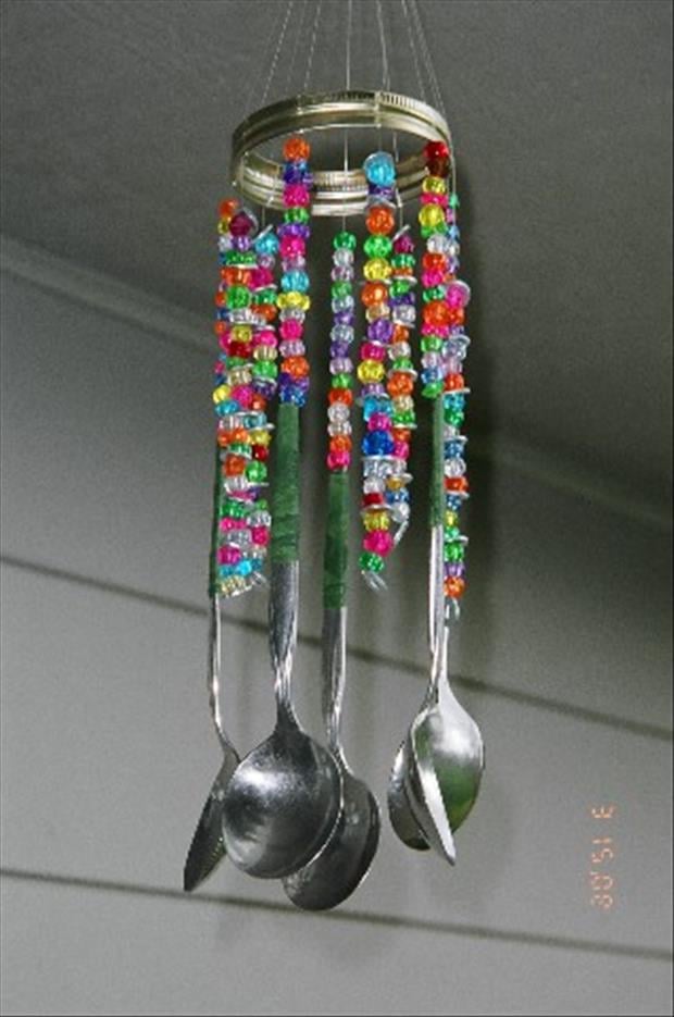 make your own wind chimes from spoons - Dump A Day