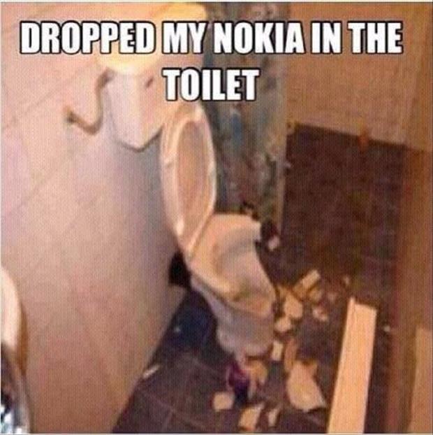 a-dropped-my-cell-phone-in-the-toilet.jpg