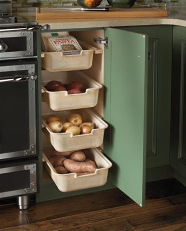 fruit and vegetable drawers