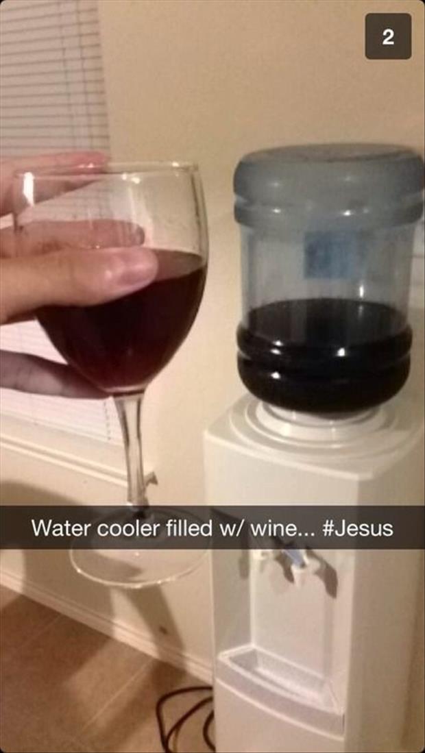 jesus turns water to wine