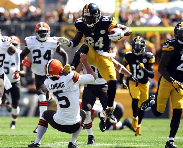 Antonio Brown Kicked punter (1)