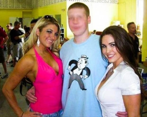 tshirt photobombs (10)