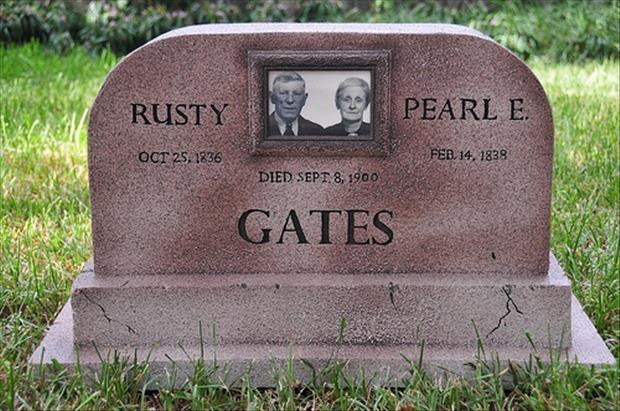 funny gravestones (5)