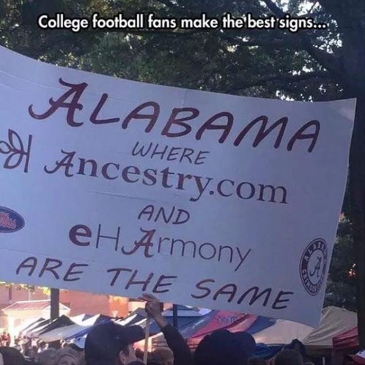 funny-college-football-signs