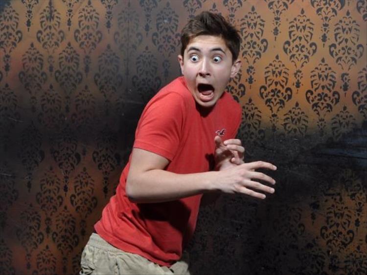 There Is Something Hilarious About Haunted House Reactions 18 Pics